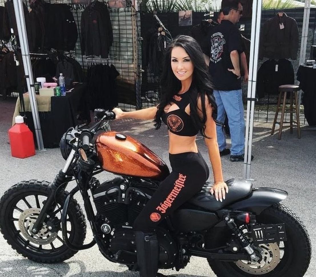 Beautiful girls and bikes in Long Beach