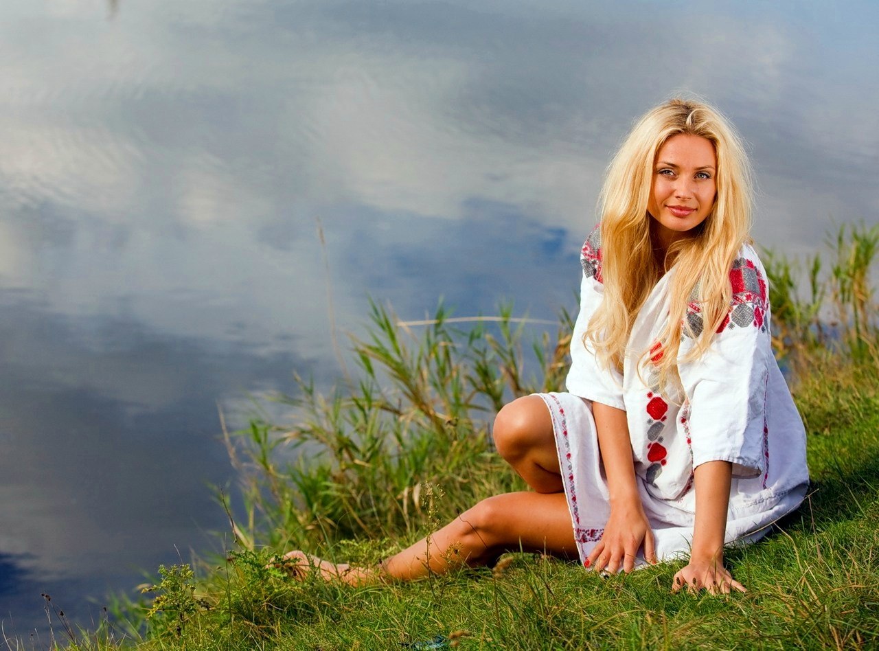 Sexy girl Slavic girls in Long Beach