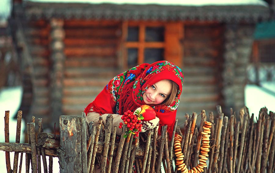 Sexy girl Women in Slavic costumes in Long Beach