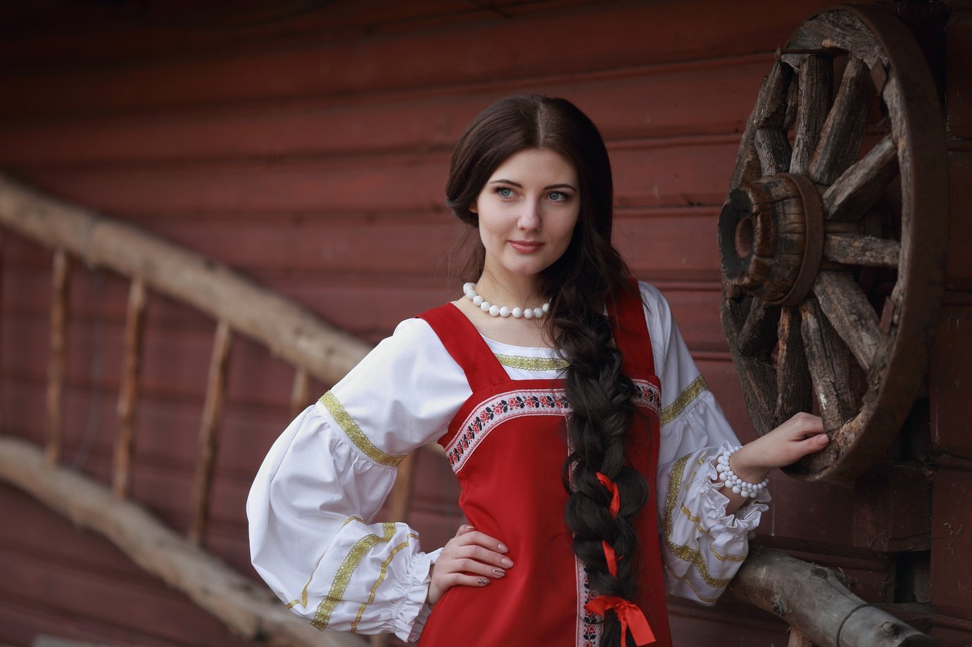 Girls in Slavic costumes in Long Beach