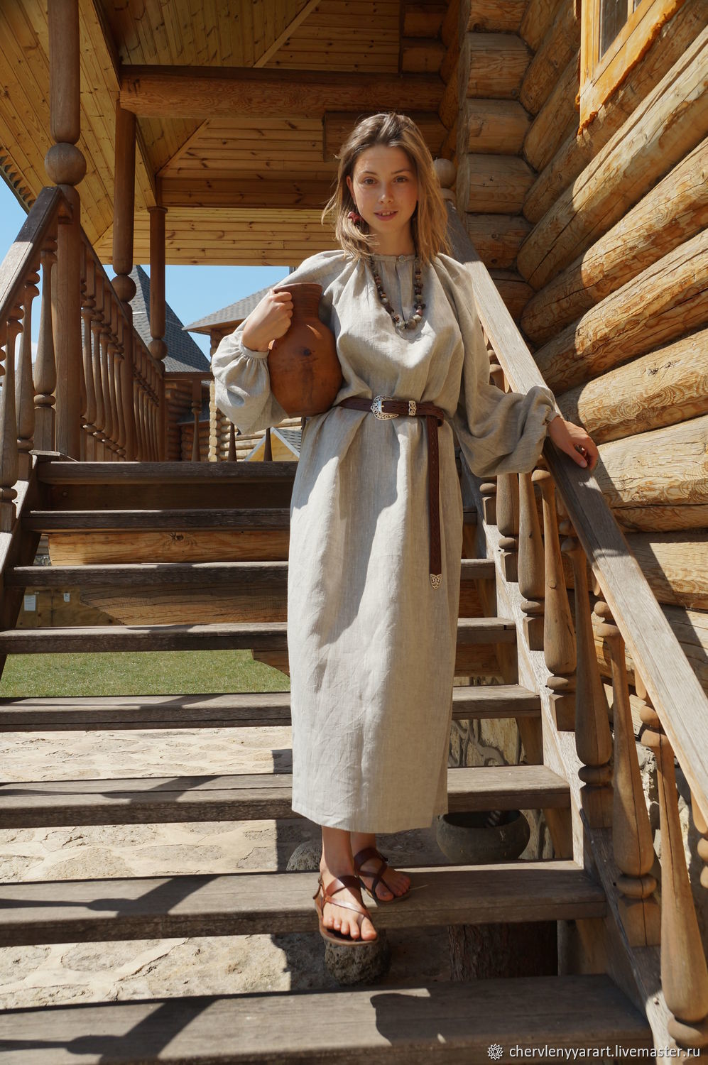 Girls in Slavic costumes in Long Beach